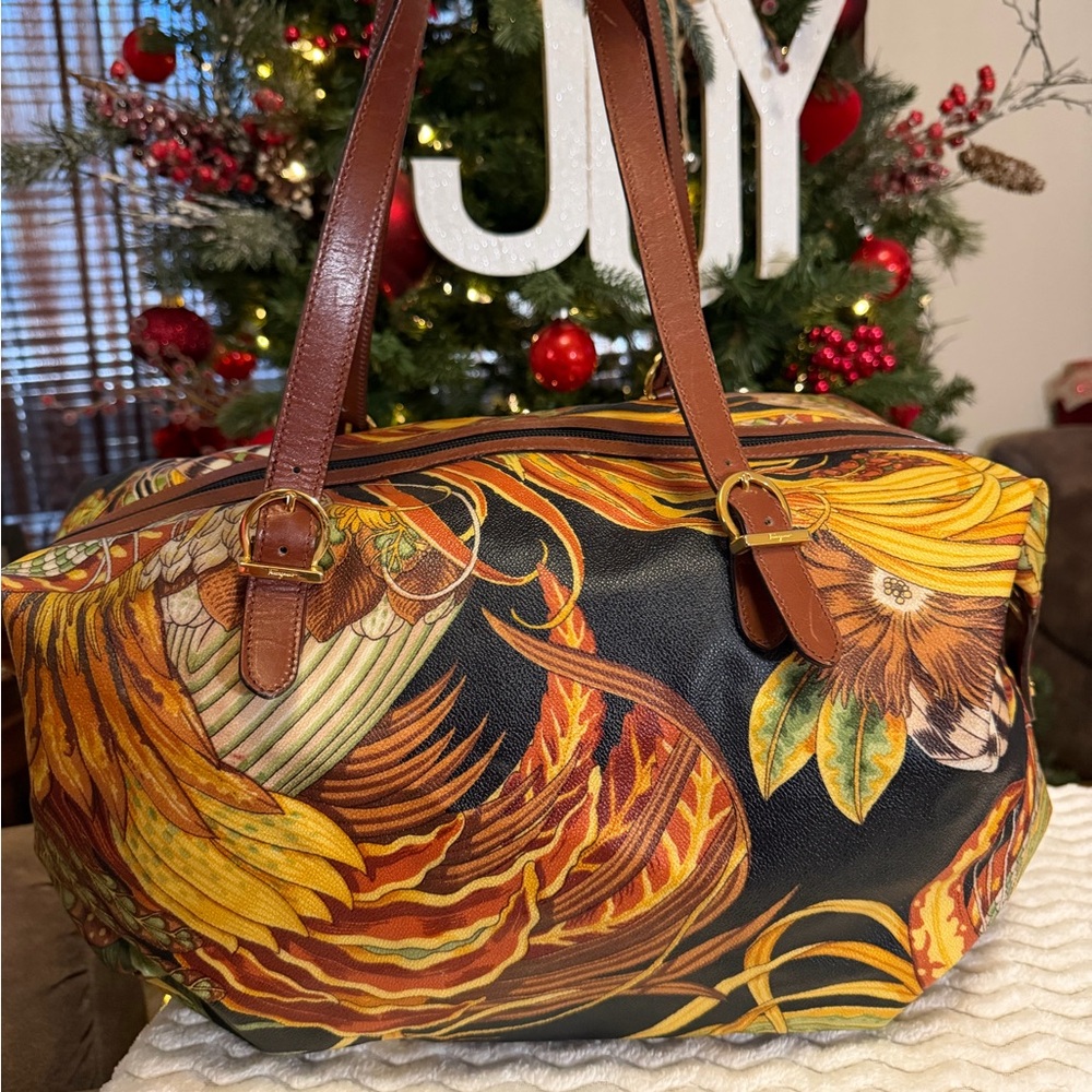 Salvatore Ferragamo  Floral Patterned Women's Bag with Brown Straps